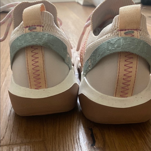 NEW Madewell MWL Field Knit Sneakers Celadon Pink 8.5 - Picture 5 of 8